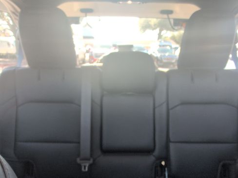 Used 2024 Jeep Wrangler Unlimited Rubicon w/ Technology Group image 28