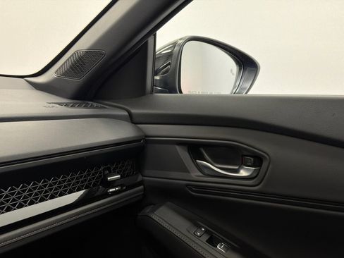 Used 2025 Honda Accord Sport image 27