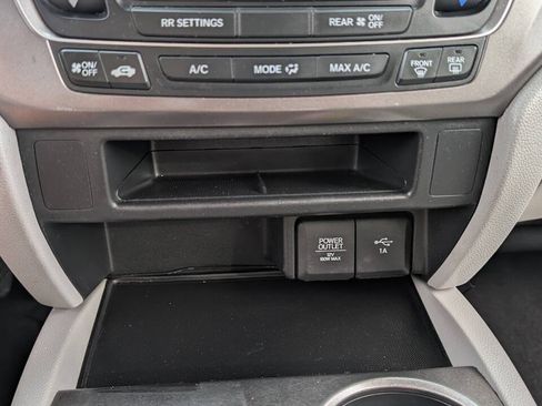 Used 2019 Honda Pilot LX image 14