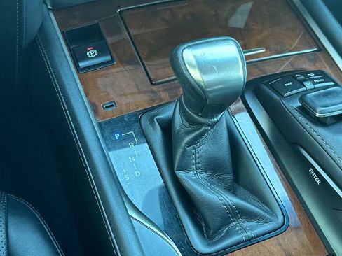 Used 2017 Lexus LX 570 4WD image 24