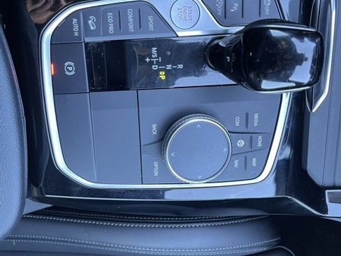 Used 2023 BMW X4 xDrive30i w/ M Sport Package image 18