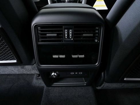 New 2026 Porsche Cayenne GTS image 19