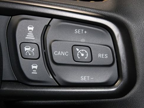 Used 2024 Jeep Wrangler Sport AWD/4WD image 35
