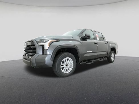 New 2025 Toyota Tundra SR5 AWD/4WD image 17