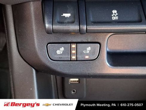 Used 2017 Chevrolet Colorado Z71 AWD/4WD image 25