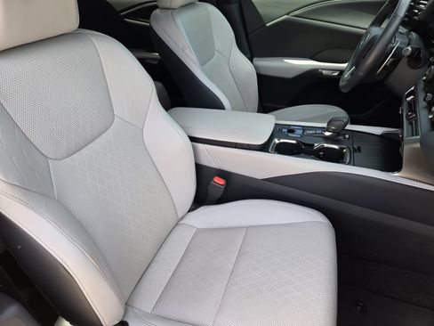 Used 2023 Lexus RX 350 Premium Plus w/ Cold Area Package FWD image 10