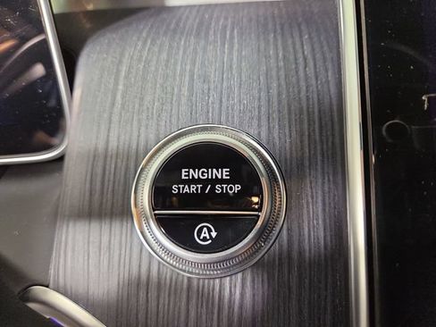 Used 2026 Mercedes-Benz GLC 300 4MATIC image 24