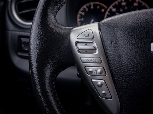 Used 2017 Nissan Versa Note SV image 12