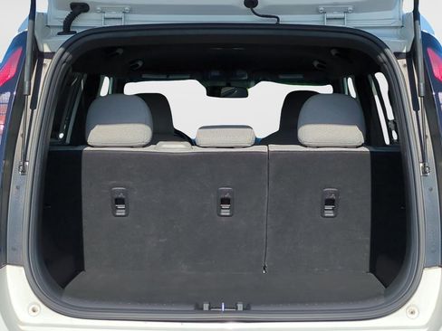 Used 2019 Kia Soul FWD image 16