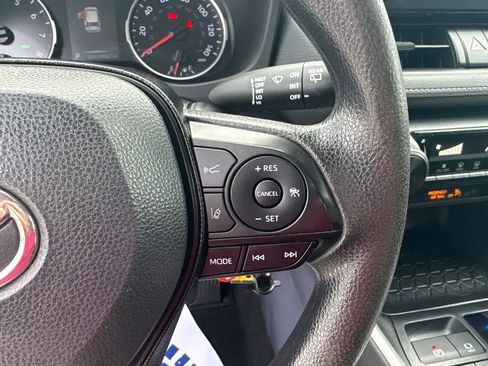 Used 2019 Toyota RAV4 LE w/ All Weather Liner Package AWD/4WD image 16