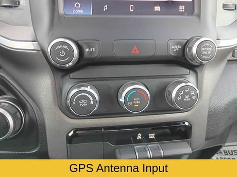 Used 2022 RAM 1500 Big Horn AWD/4WD image 17