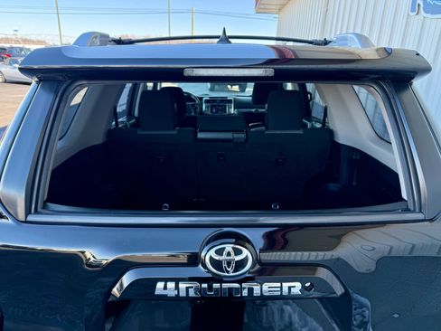 Used 2014 Toyota 4Runner SR5 image 5