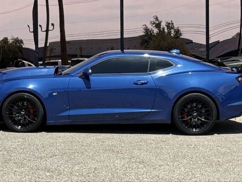 Used 2021 Chevrolet Camaro SS RWD image 4