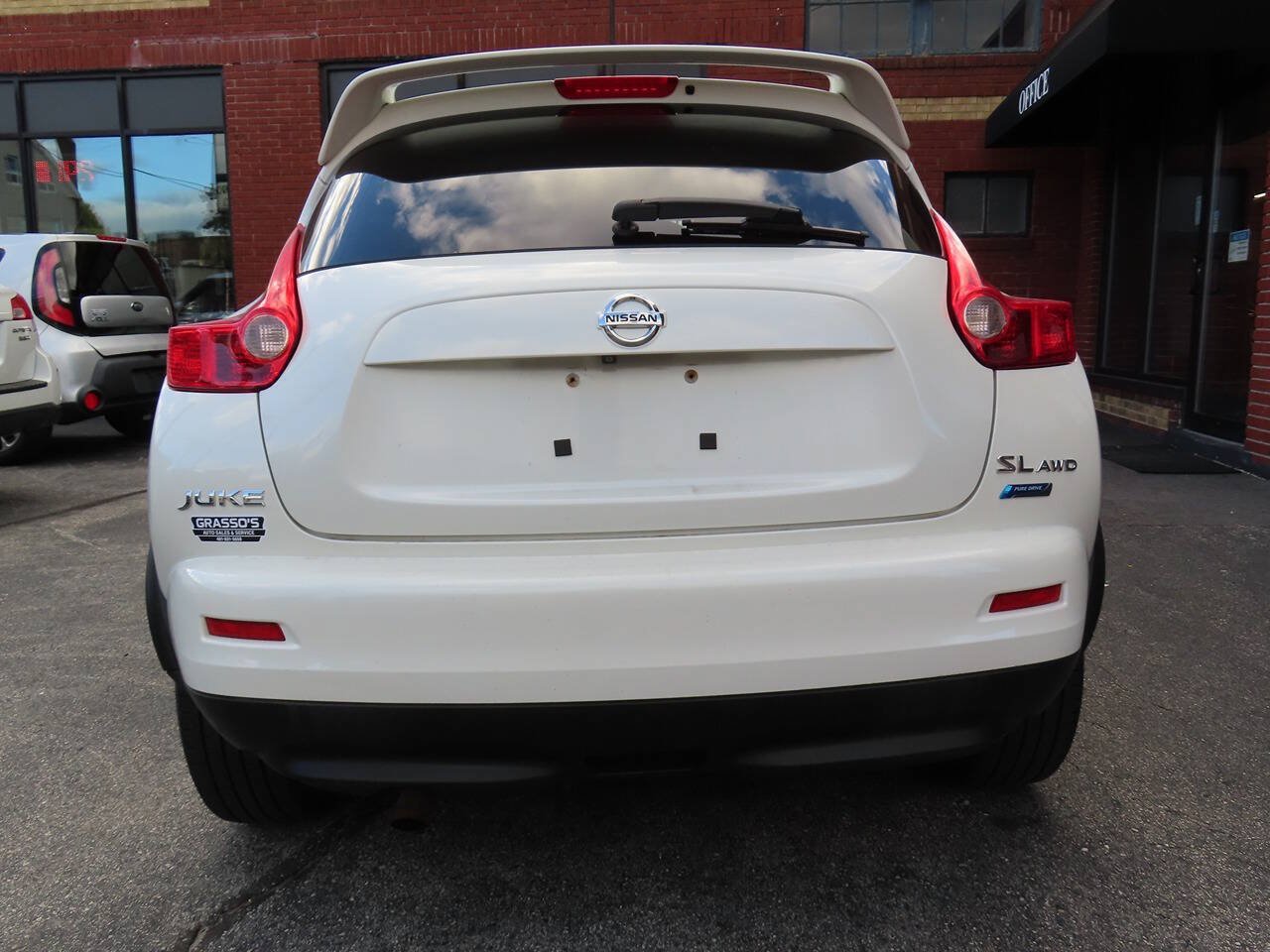 Used 2013 Nissan Juke SL AWD/4WD image 8