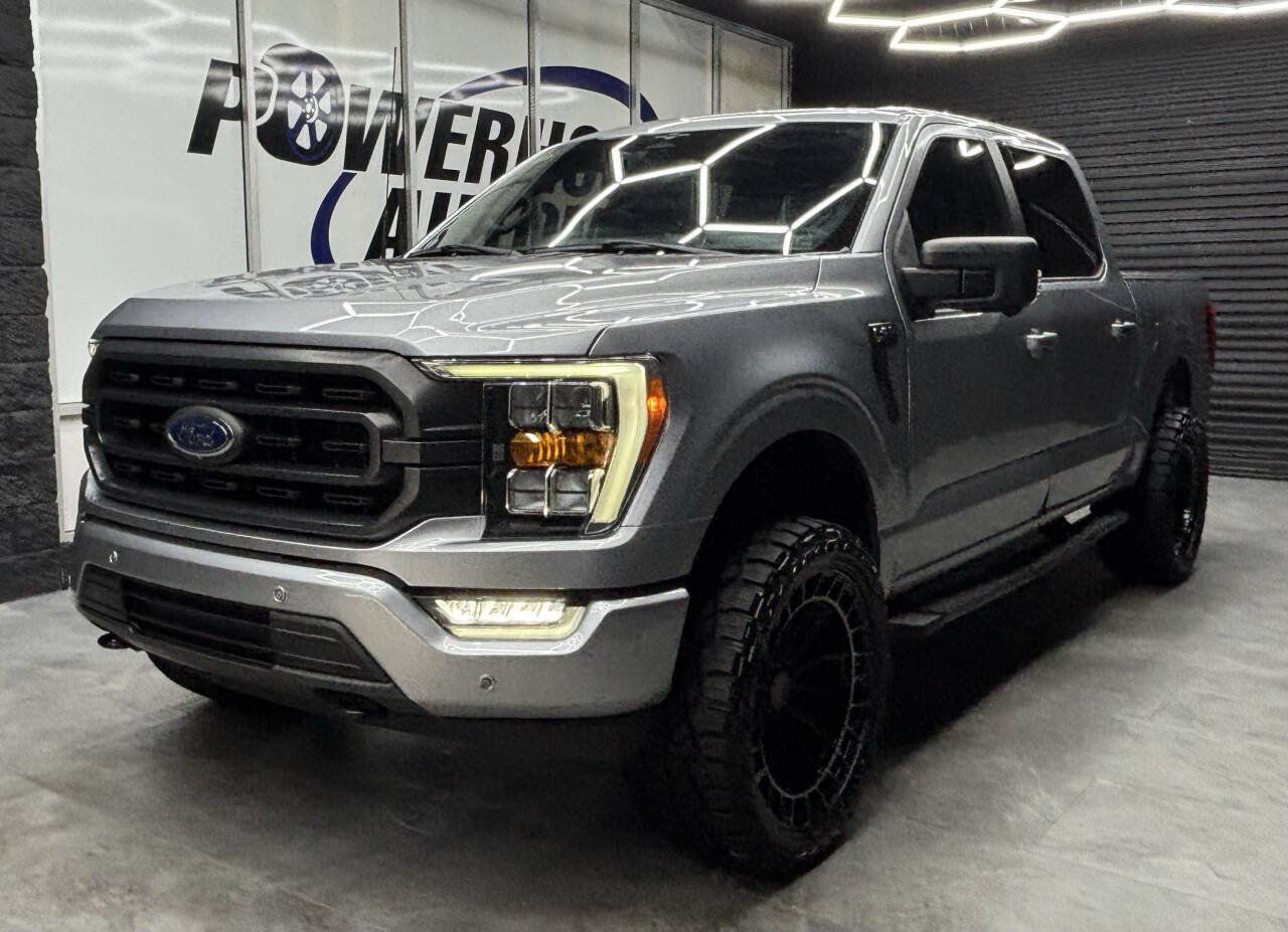 Used 2023 Ford F150 4x4 SuperCrew image 2