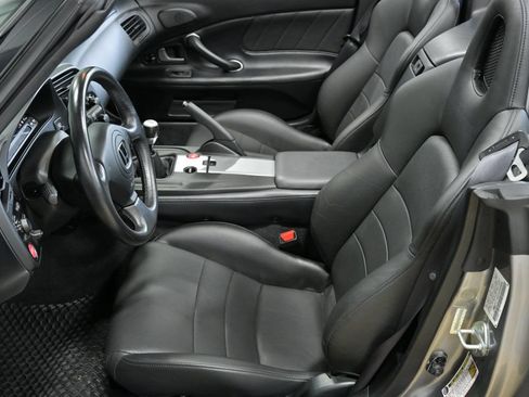 Used 2005 Honda S2000 image 26