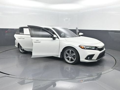Used 2023 Honda Civic Touring image 35