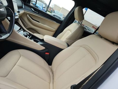New 2026 Jeep Grand Cherokee Limited w/ Luxury Tech Group II AWD/4WD image 12