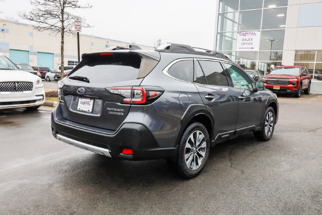 Used 2023 Subaru Outback Touring XT AWD/4WD image 17