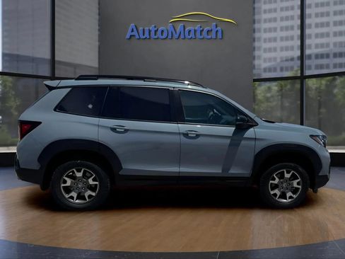 Used 2023 Honda Passport TrailSport image 12
