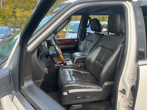 Used 2012 Lincoln Navigator L 4WD image 14