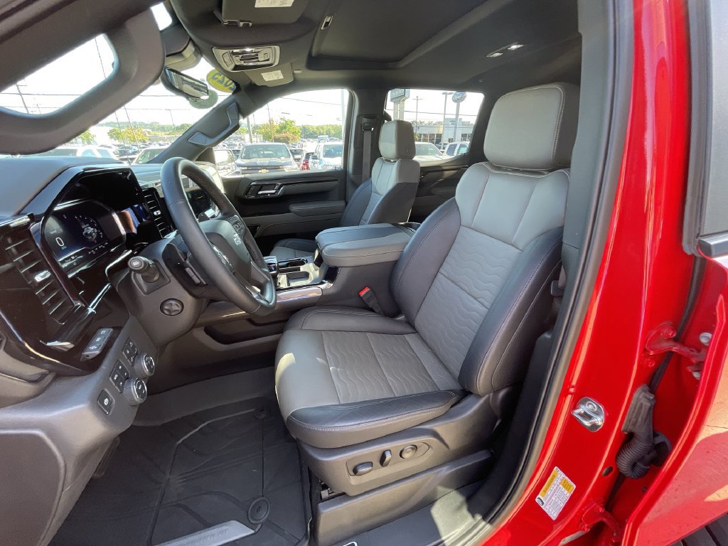 Used 2025 Chevrolet Silverado 1500 ZR2 w/ Technology Package AWD/4WD image 20