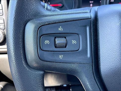 Used 2022 Chevrolet Silverado 2500 Custom AWD/4WD image 18
