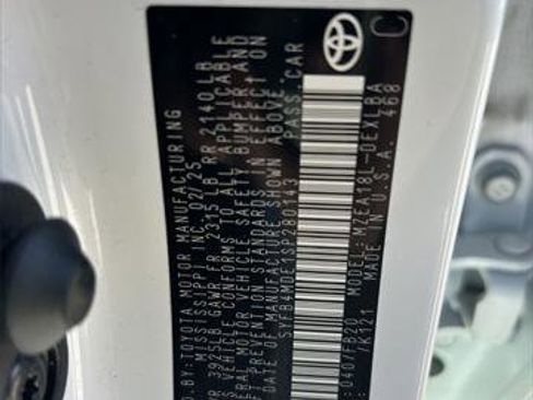 Certified 2025 Toyota Corolla LE image 10