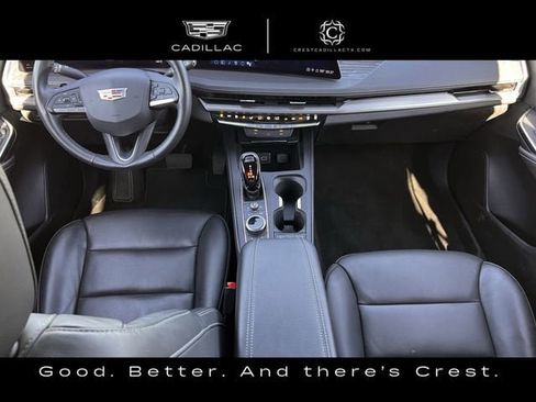 Used 2025 Cadillac XT4 Premium Luxury image 12