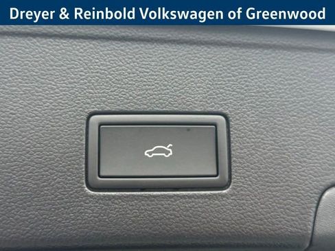 New 2026 Volkswagen Atlas Cross Sport SEL Premium R-Line AWD/4WD image 32