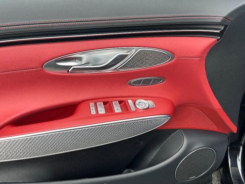 Used 2025 Genesis GV70 2.5T w/ Sport Prestige Package image 35