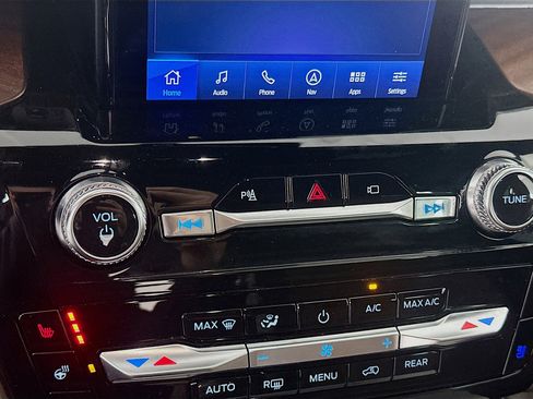 Used 2022 Ford Explorer King Ranch w/ Class IV Trailer Tow Package image 24