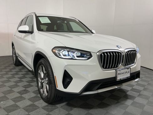 Certified 2024 BMW X3 xDrive30i w/ Premium Package w/ZPA AWD/4WD image 4