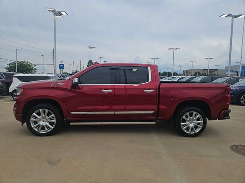 Used 2023 Chevrolet Silverado 1500 High Country w/ High Country Premium Package AWD/4WD image 5