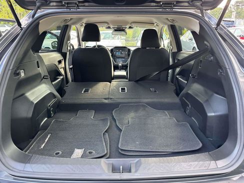Used 2024 Subaru Crosstrek 2.0i AWD/4WD image 17
