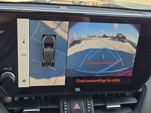 Used 2023 Toyota RAV4 Limited image 26