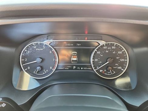 Used 2025 Nissan Rogue SV AWD/4WD image 23