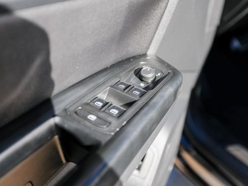 Used 2019 Volkswagen Atlas SEL R-Line image 22