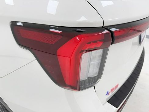 Used 2025 Ford Explorer ST RWD image 36