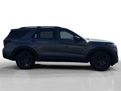 New 2026 Ford Explorer ST-Line w/ ST-Line Street Pack image 6