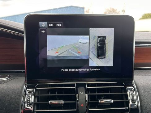Used 2019 Lincoln Navigator L Reserve AWD/4WD image 39