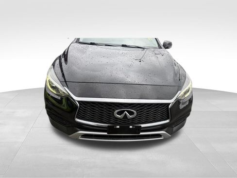 Used 2018 INFINITI QX30 AWD w/ Cargo Package image 8