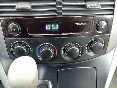 Used 2010 Toyota Sienna LE image 18