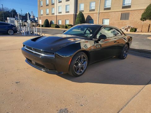 New 2025 Dodge Charger R/T w/ Plus Group image 1