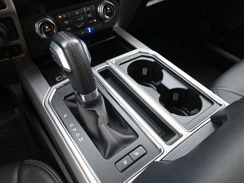 Certified 2020 Ford F150 Platinum w/ Equipment Group 701A Luxury image 33