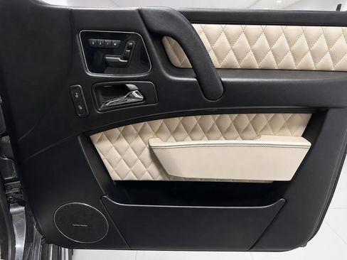 Used 2016 Mercedes-Benz G 65 AMG 4MATIC image 29