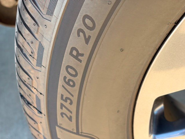 Used 2022 Ford F150 Lightning Lariat AWD/4WD image 11