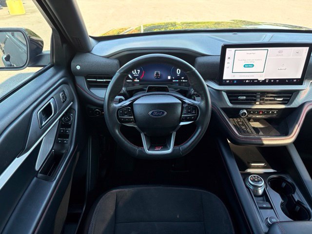 Used 2025 Ford Explorer ST RWD image 13