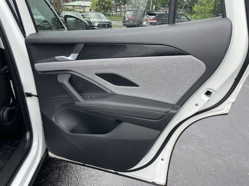 Certified 2025 Volkswagen Tiguan S FWD image 21
