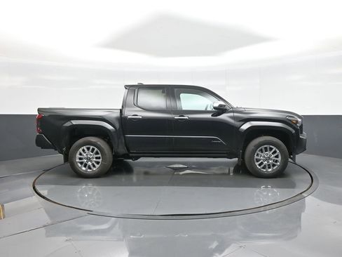New 2026 Toyota Tacoma Limited AWD/4WD image 9